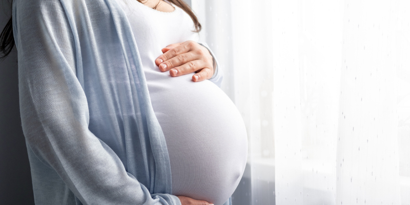 Four Reasons to See a Pregnancy Chiropractor When You’re Expecting